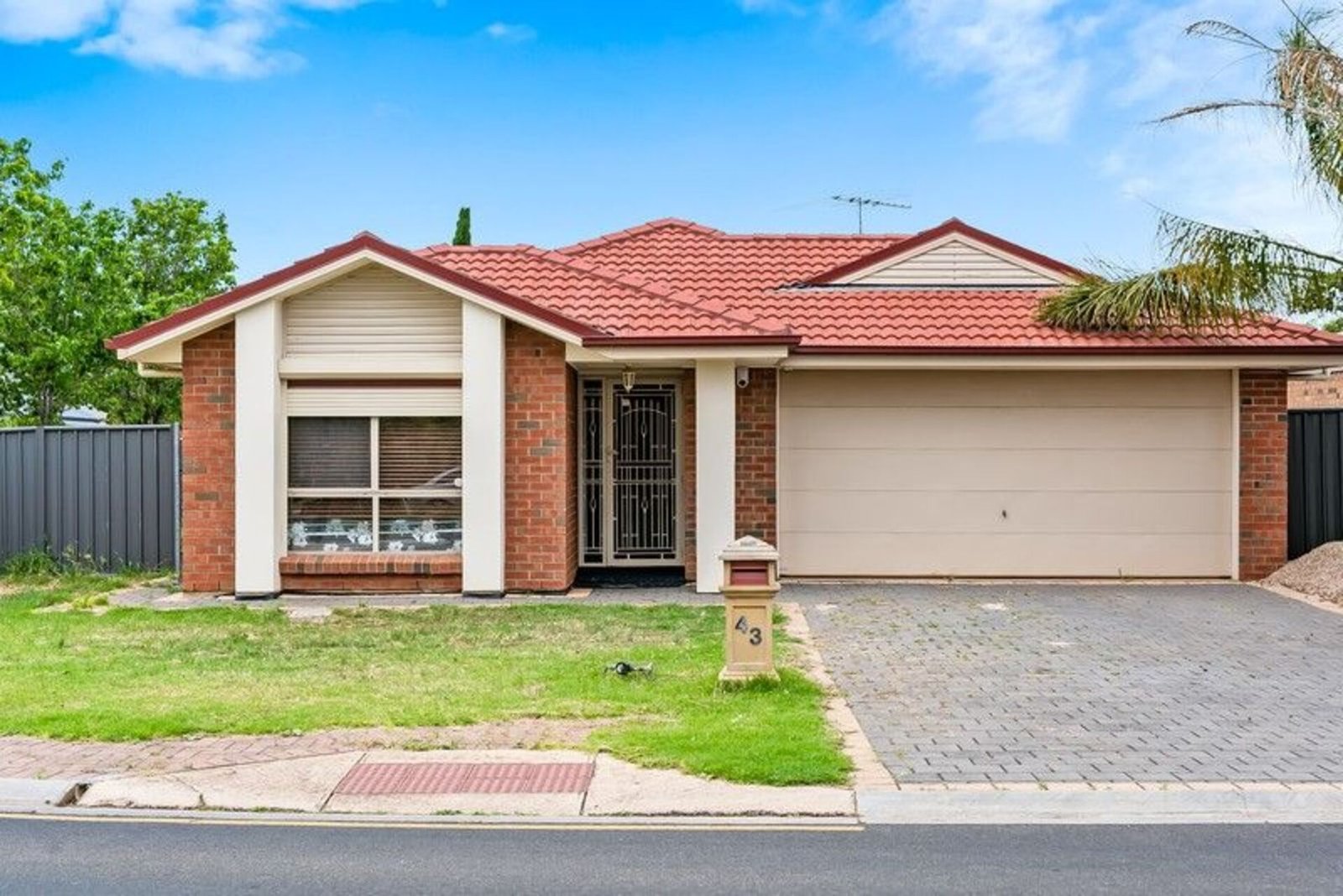 43 Gairdner Boulevard, ANDREWS FARM