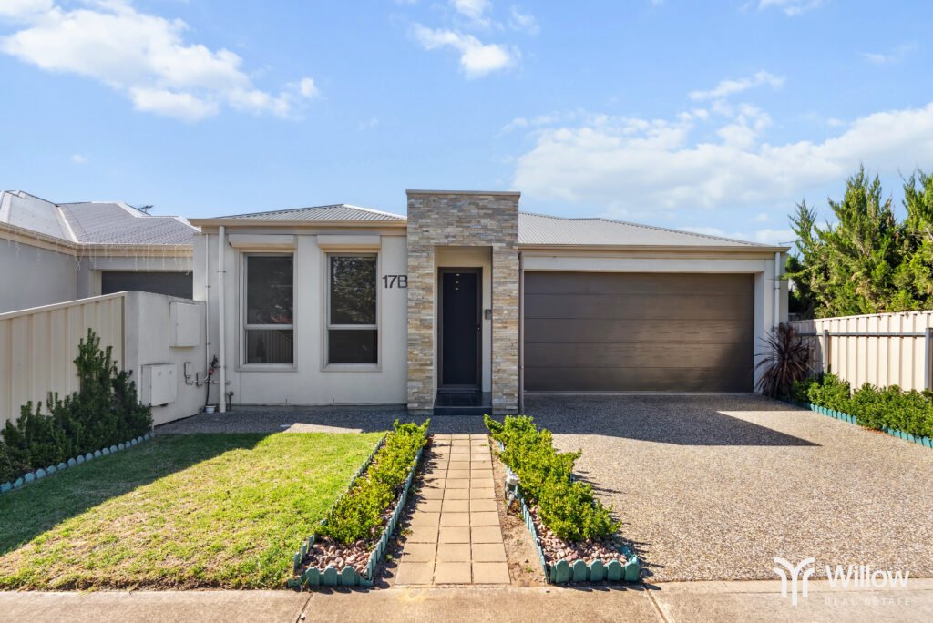 17B Parkhouse Avenue, Seaton