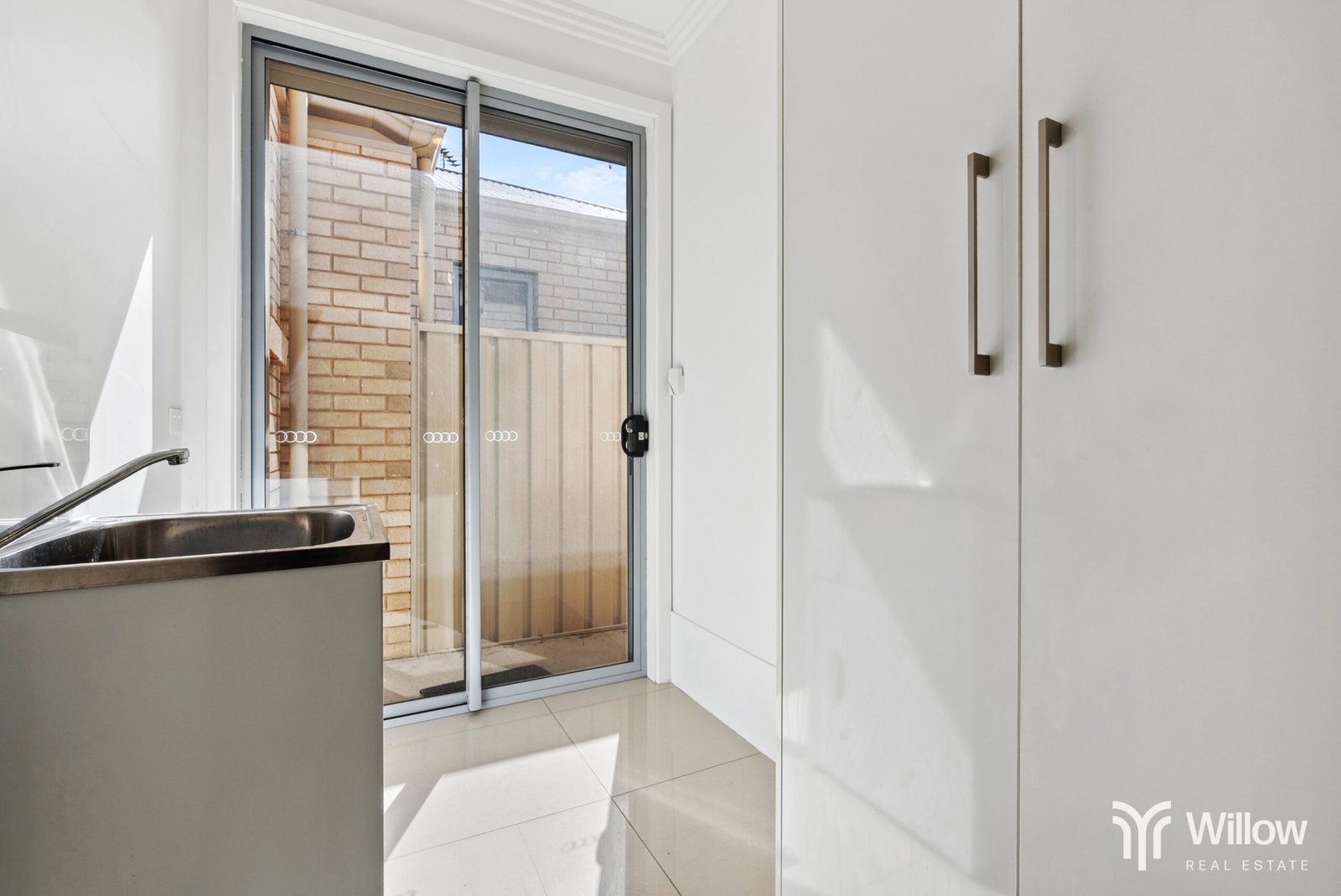 17B Parkhouse Avenue, SEATON