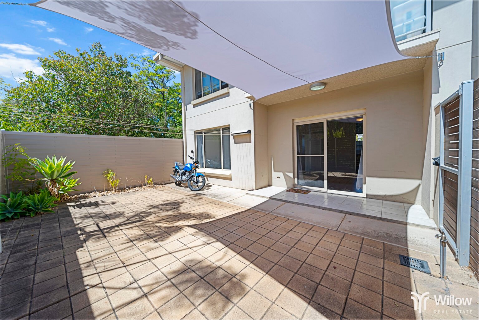 1 / 7-9 L’ESTRANGE STREET, GLENSIDE