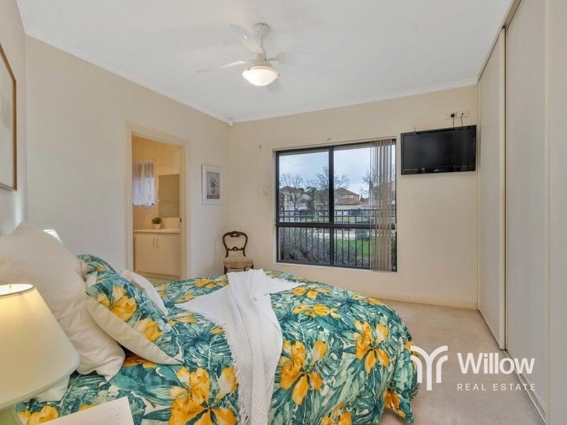 1 MCKINLAY COURT, MAWSON LAKES