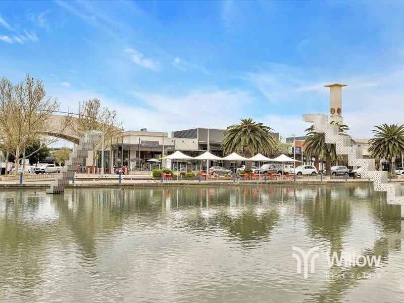 1 MCKINLAY COURT, MAWSON LAKES