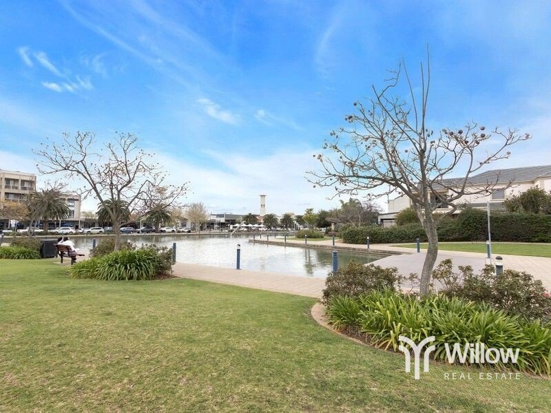1 MCKINLAY COURT, MAWSON LAKES