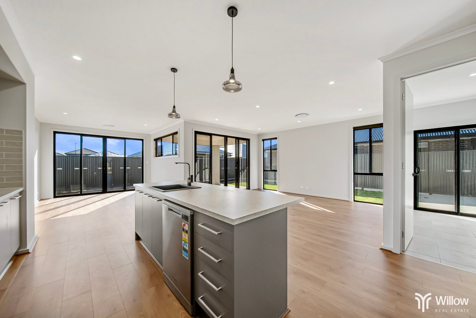7 Windmill Circuit, RIVERLEA PARK