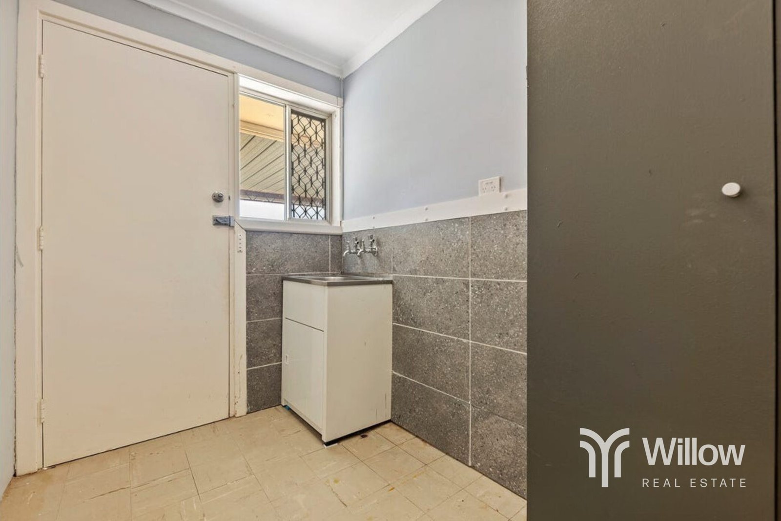 27 Adams Road, ELIZABETH PARK