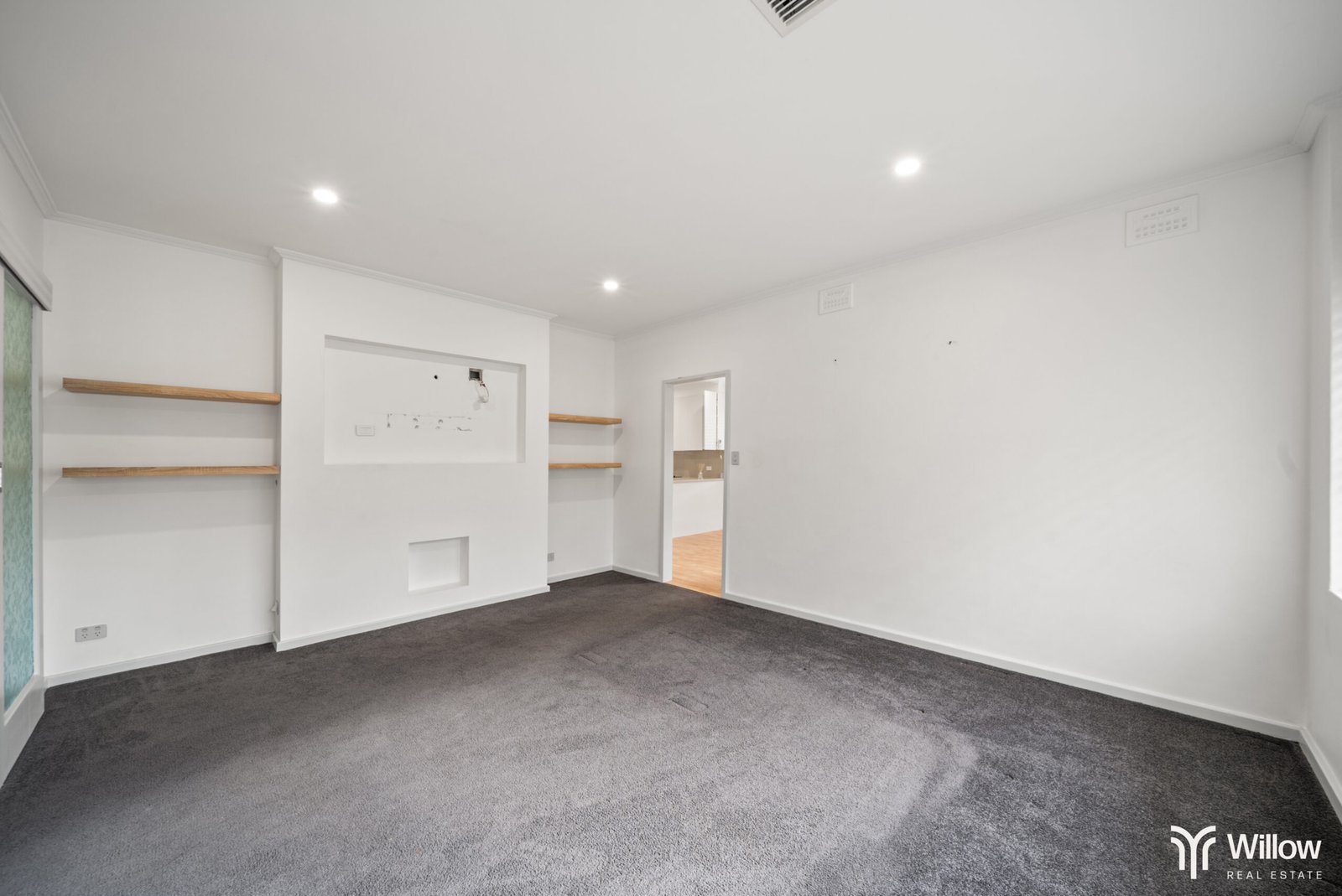 4 LANG STREET, HIGHBURY