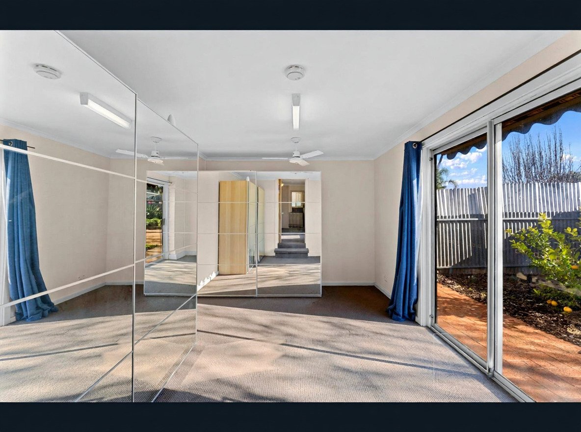 19 WIMBORNE STREET, ELIZABETH DOWNS