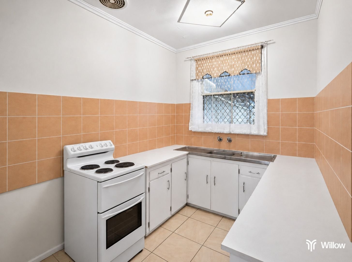 76 Hornet Crescent, ELIZABETH EAST